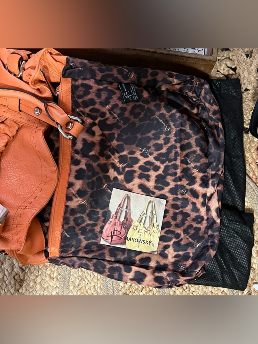 🔥B. Makowsky Orange Leather Drawstring Tote Shoulder Bag - Picture 5 of 7